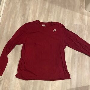 Nike Men's Burgundy Long Sleeve Tee